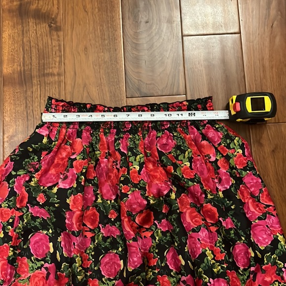 Velvet Silk Floral Skirt - Picture 2 of 5